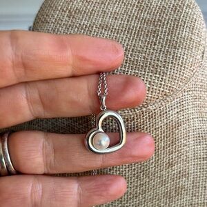 Elegant sterling Silver Heart Necklace with Pearl